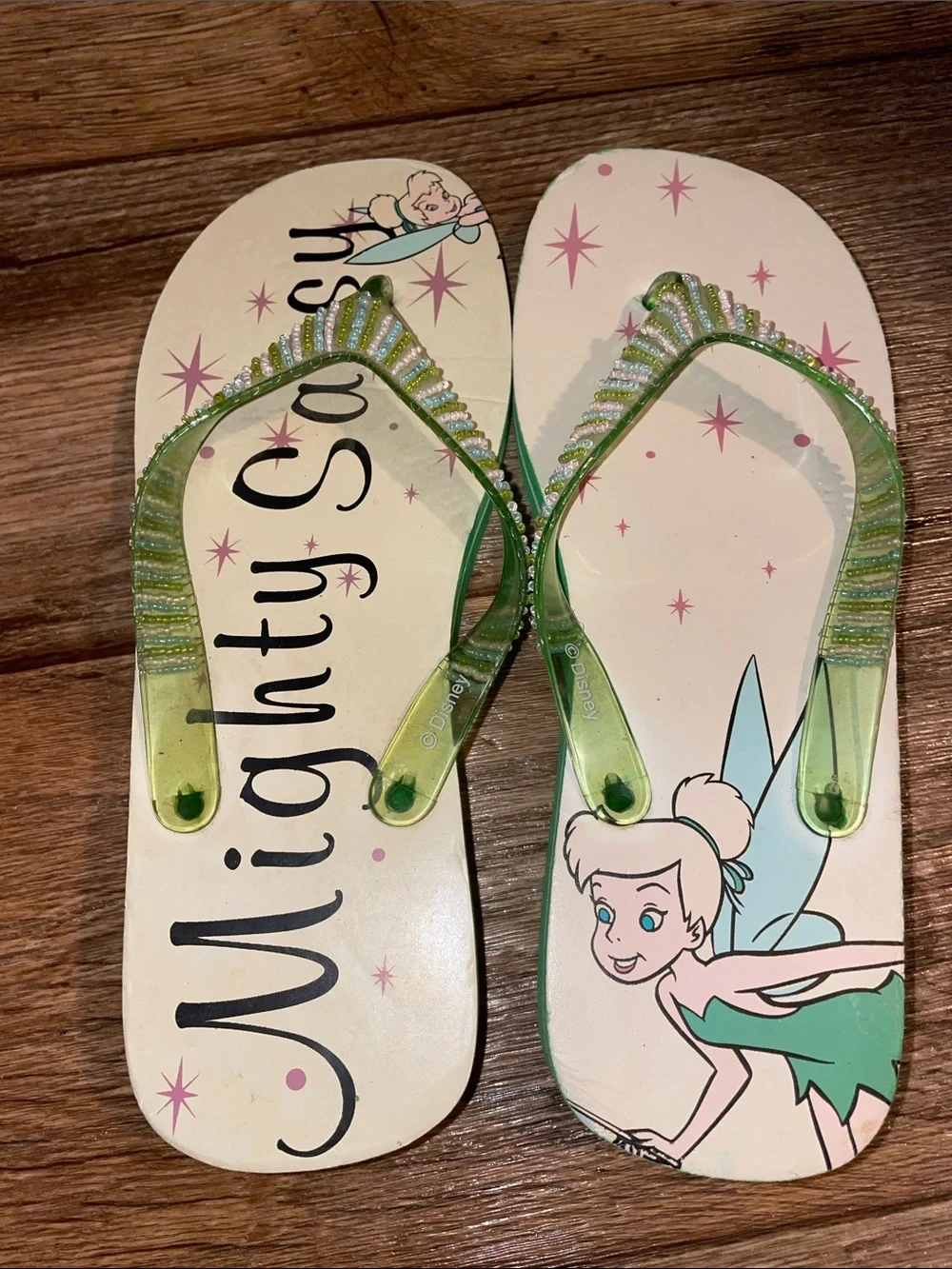 Disney TinkerBell Mighty Sassy Green Flip Flops Woman Size 8